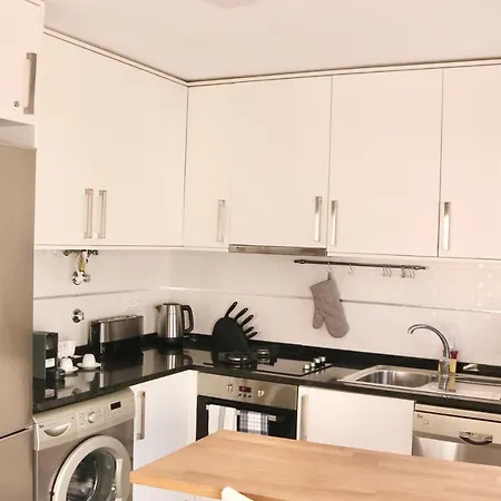 Sea Breeze Ii - Private Sea View Terrace And Office Назаре